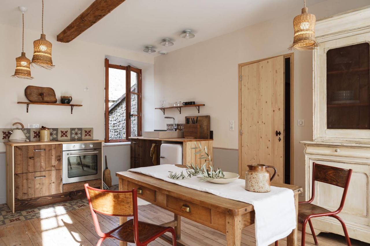 Les Appartements Du Saint Thiers, La Provence Dans Un Coin De La Drome Et L'Esprit D'Une Maison D'Hotes A サウ  エクステリア 写真