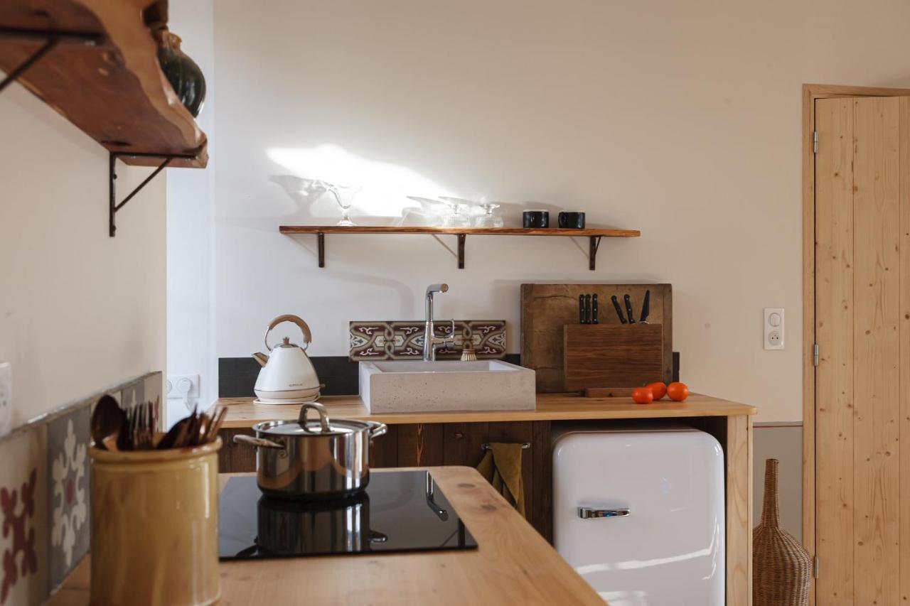Les Appartements Du Saint Thiers, La Provence Dans Un Coin De La Drome Et L'Esprit D'Une Maison D'Hotes A サウ  エクステリア 写真